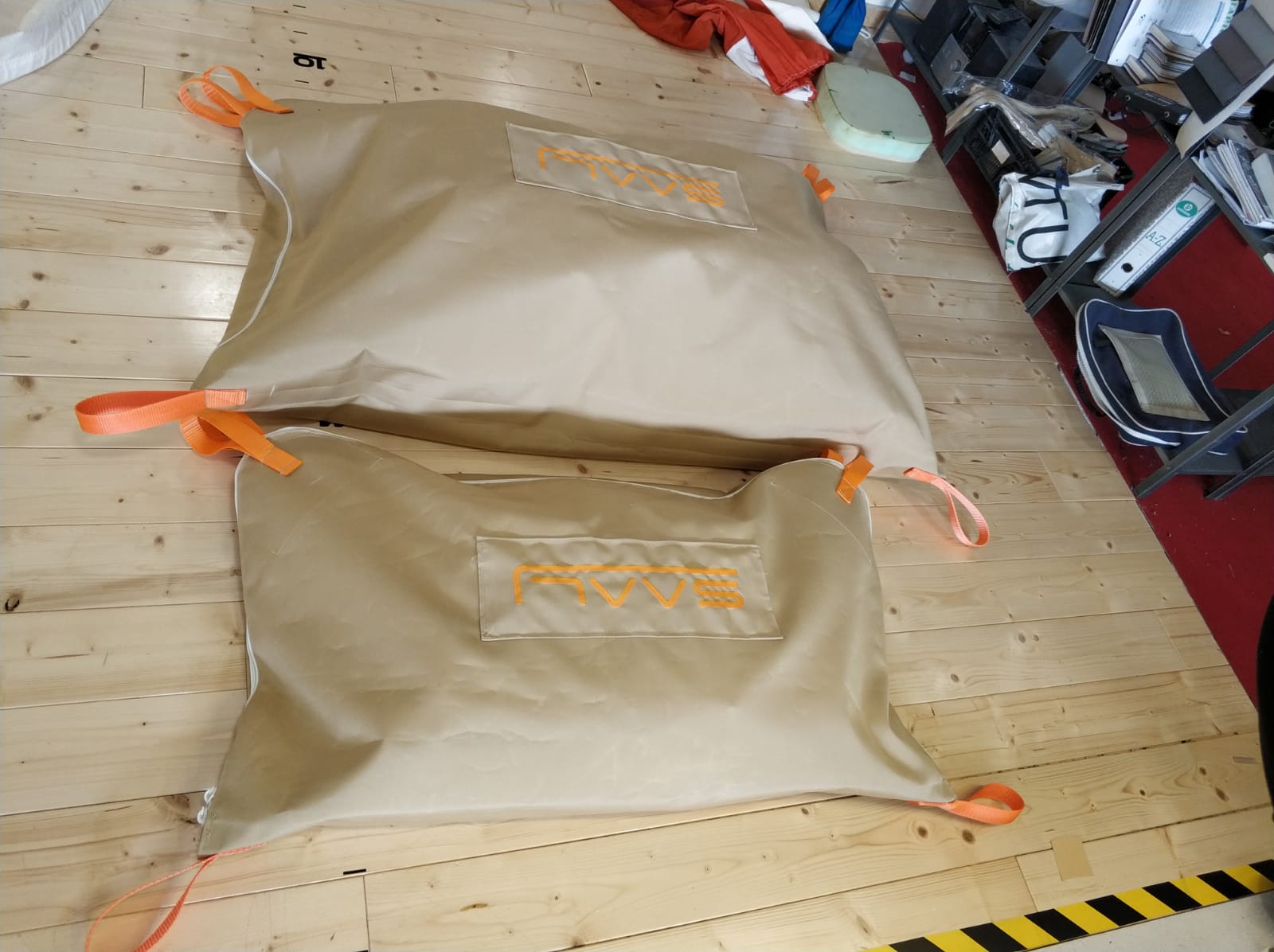 Bolsa cubierta o pantalán personalizada a medida - Imagen 4